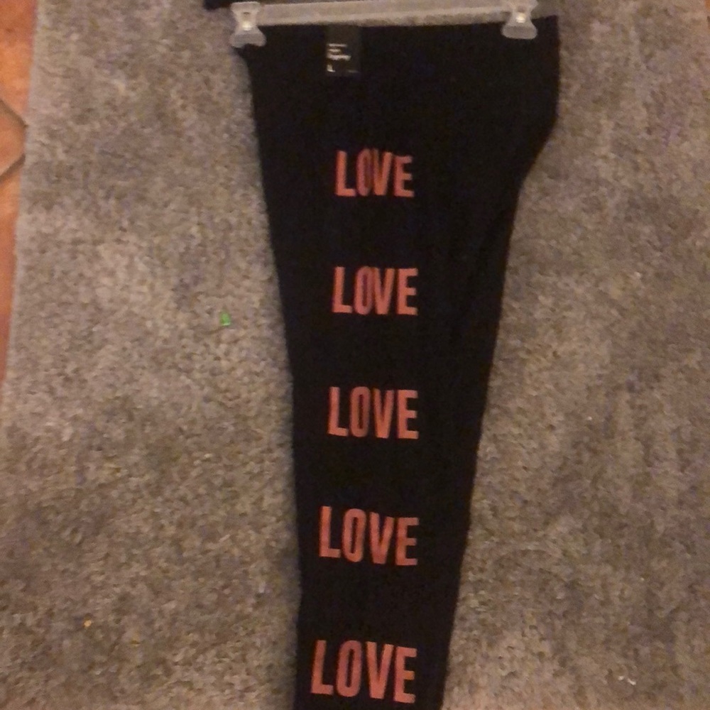 Yoga pants and top tags on it